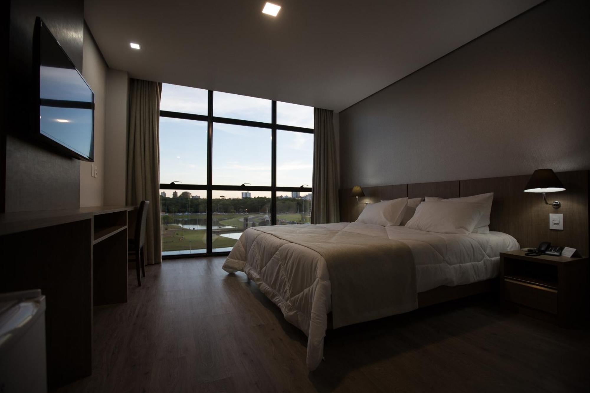 Bello Hotel Толедо Экстерьер фото
