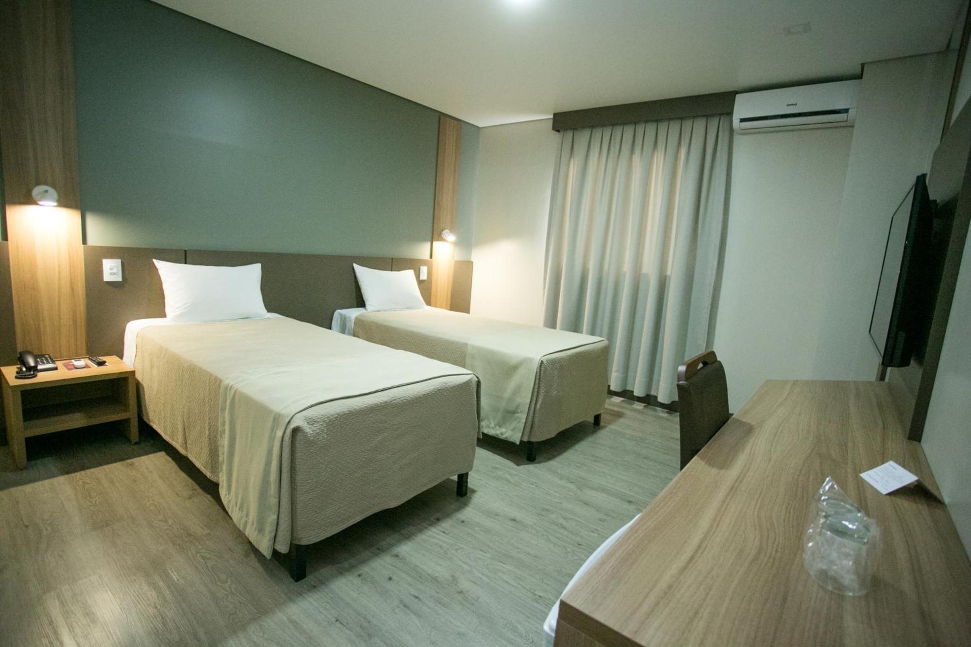 Bello Hotel Толедо Экстерьер фото