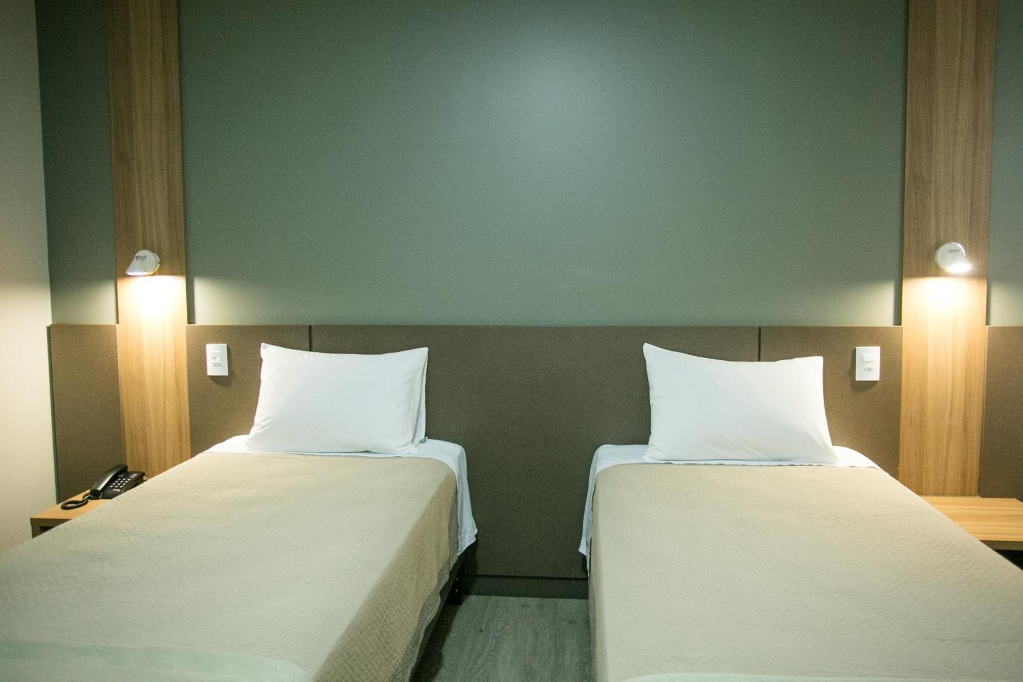 Bello Hotel Толедо Экстерьер фото