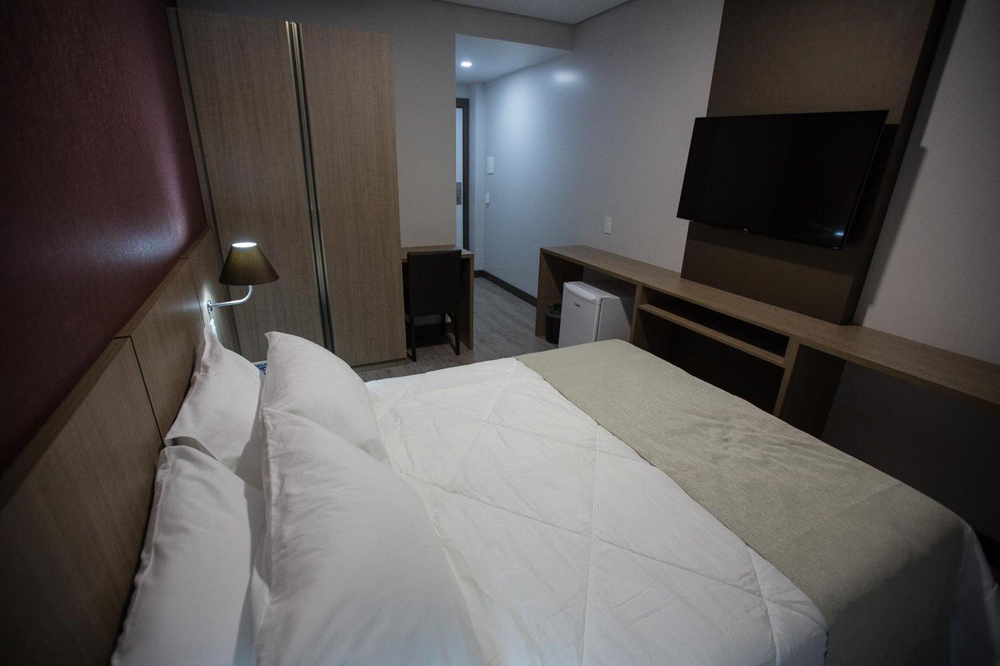 Bello Hotel Толедо Экстерьер фото