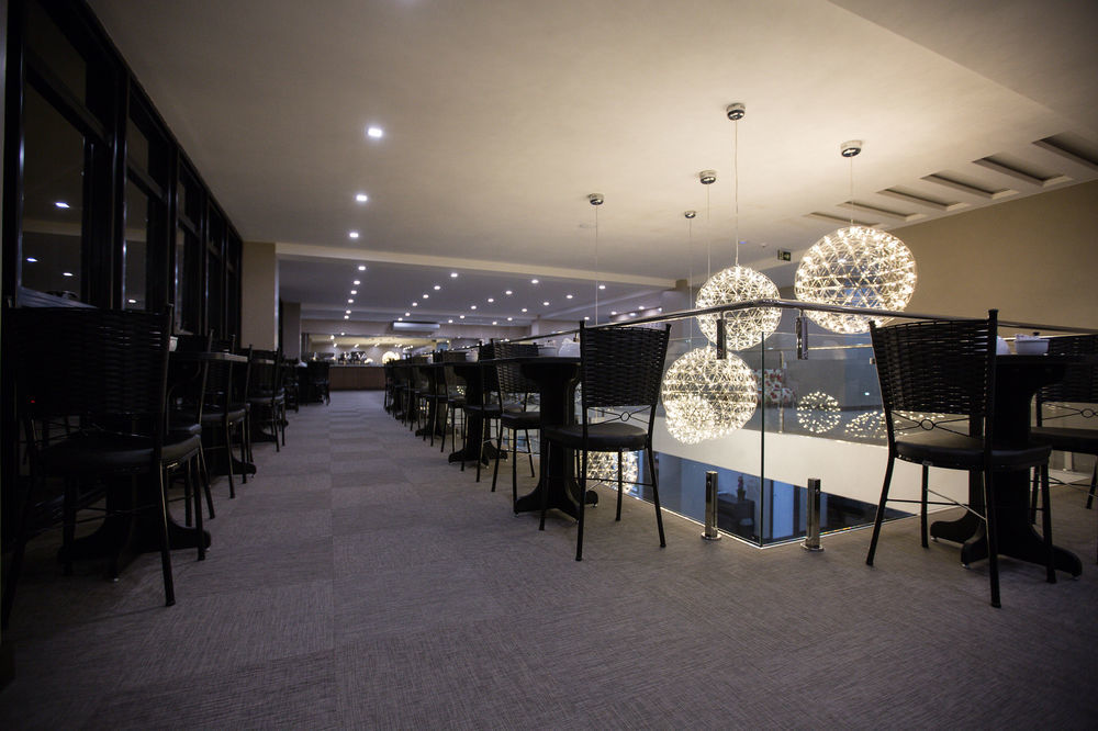 Bello Hotel Толедо Экстерьер фото