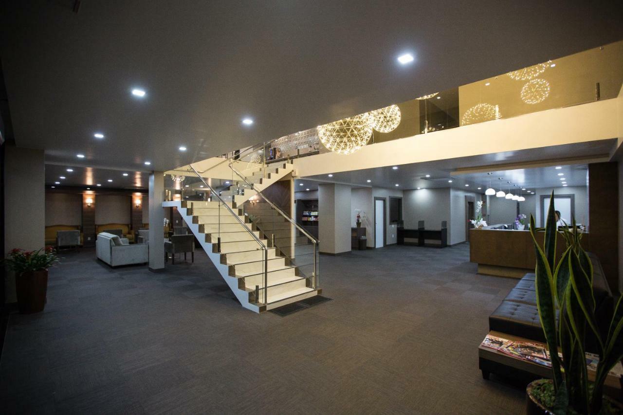 Bello Hotel Толедо Экстерьер фото